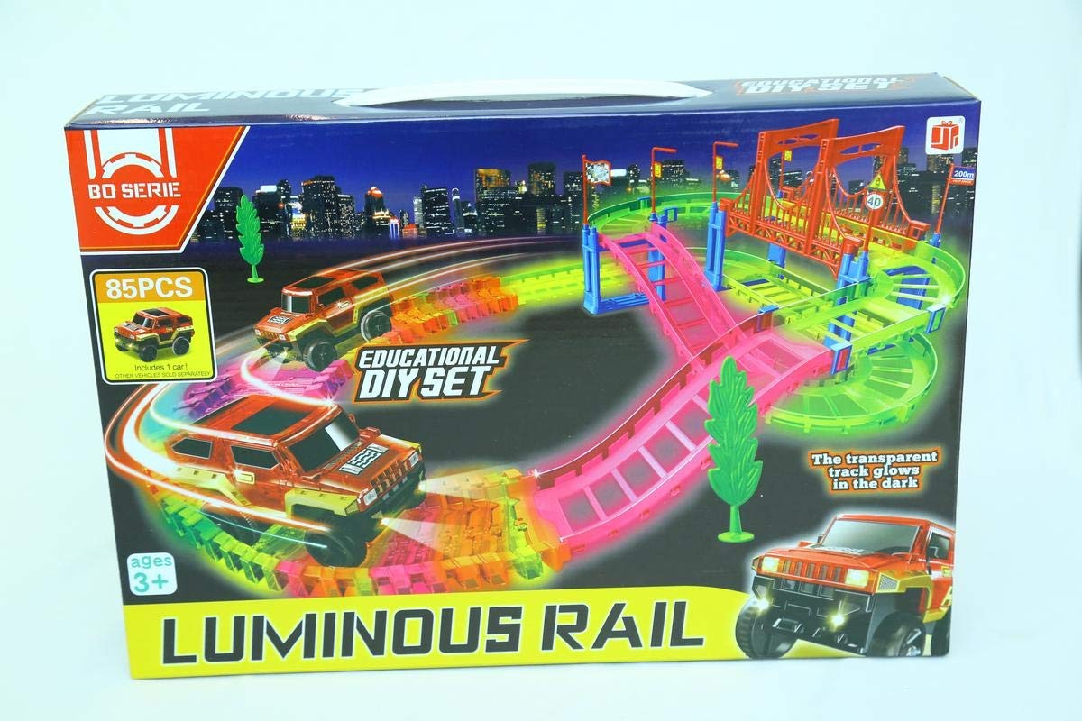 Šviečianti automobilio trąsa''Luminous rail''